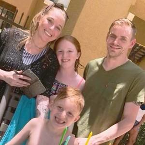 Meet your Posher, Nikki